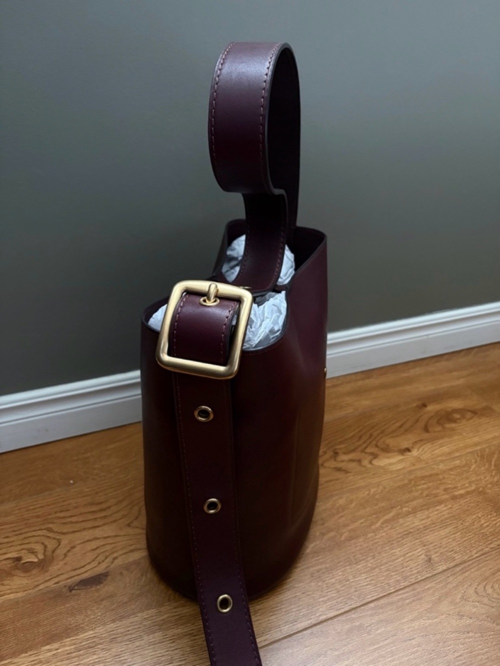 Coach Bleecker Bucket Bag - Merlot - Picture 5 of 12